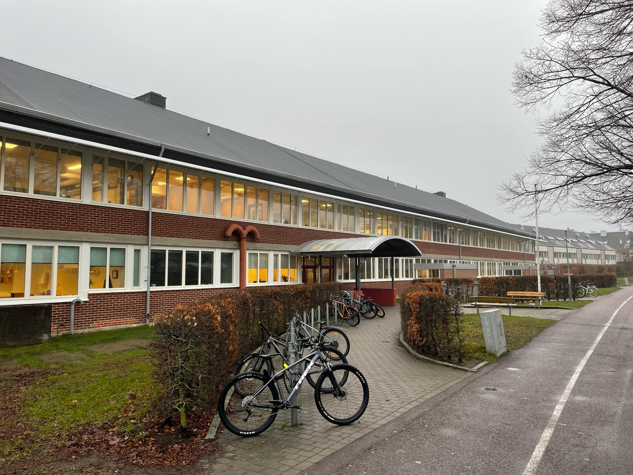 Påvelundskolan